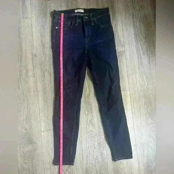 Madewell High Rise Skinny Denim Jeans in a Dark Wash Size 27 - Picture 6 of 7